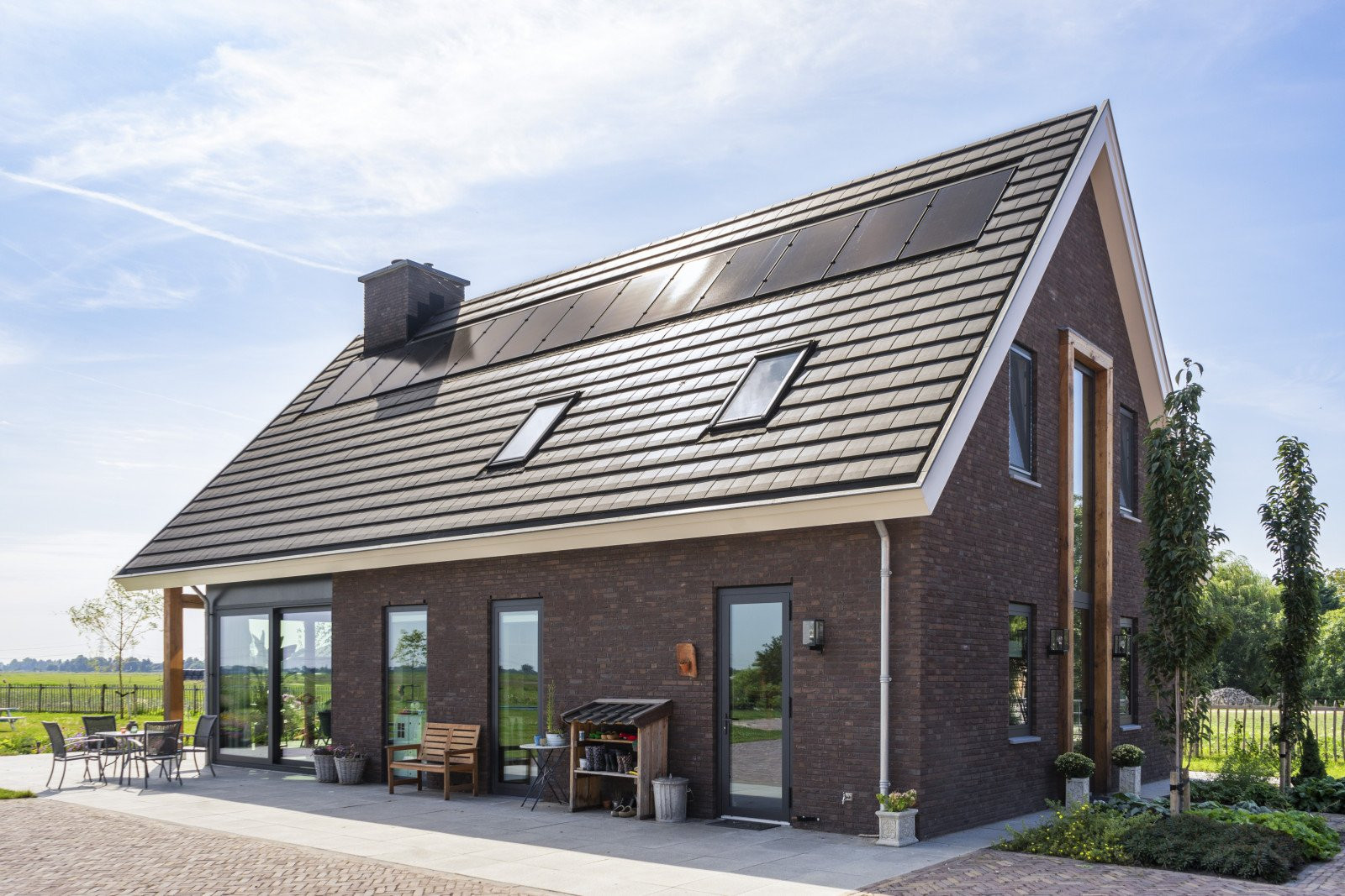 Grijze kozijnen vrijstaande woning in Sittard - Geleen of elders in Limburg