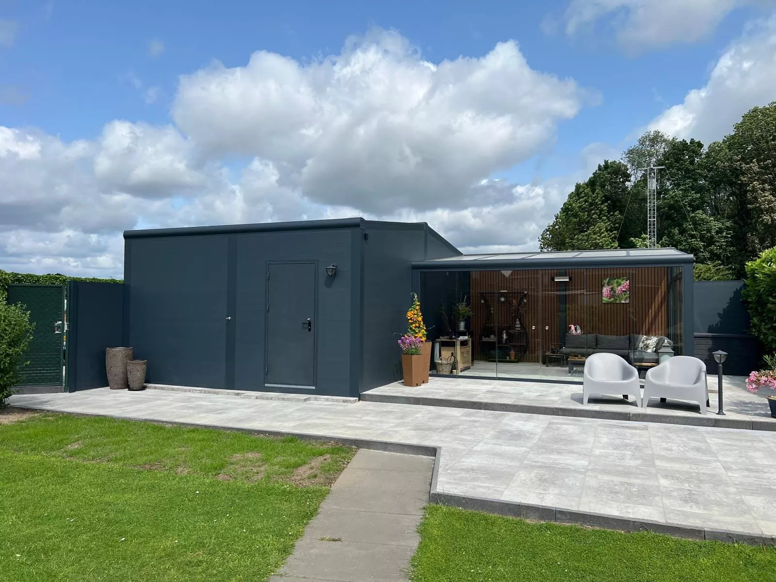 Patio cover with composite cladding in Sittard-Geleen and Limburg
