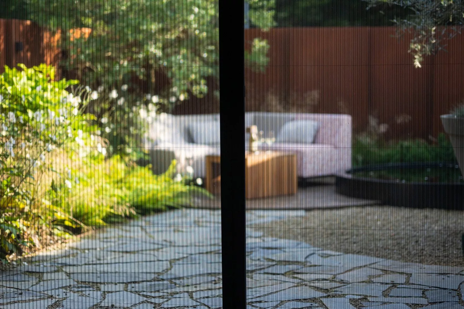 Horizontally sliding insect screen in Sittard-Geleen or elsewhere in Limburg
