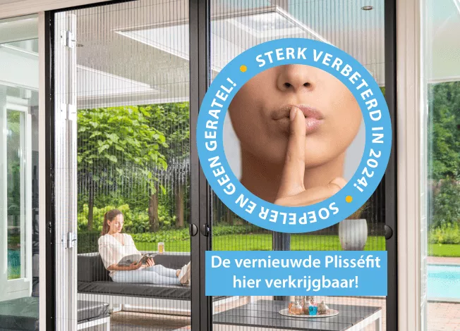 Pleated screen door in Sittard-Geleen or elsewhere in Limburg
