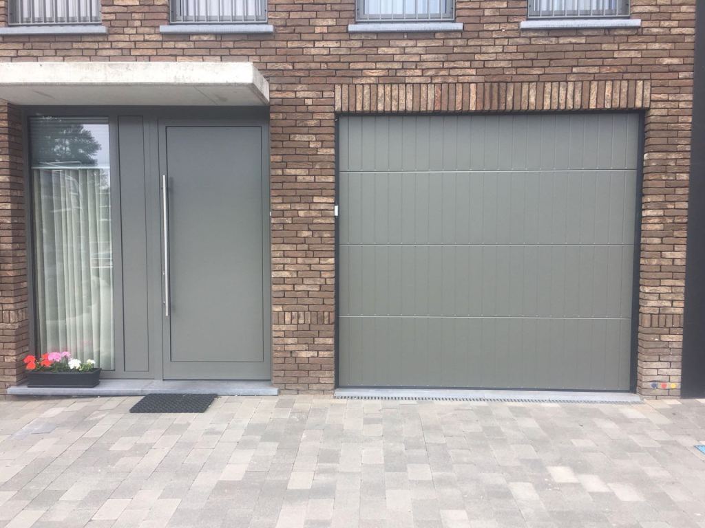 Grey aluminium front door in Sittard-Geleen or elsewhere in Limburg.