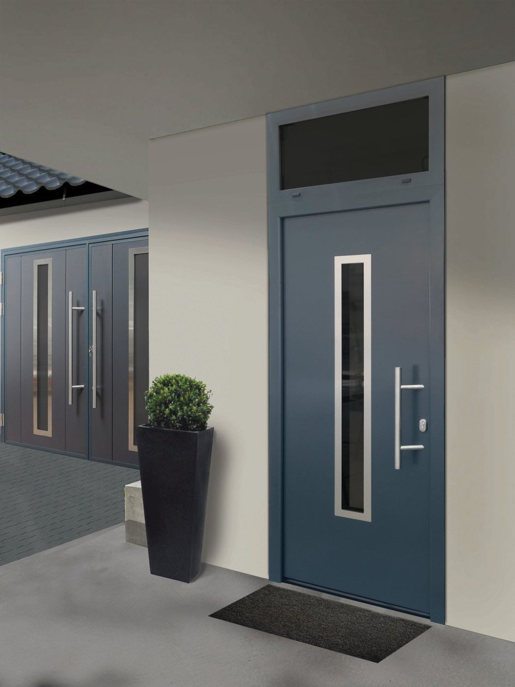 Aluminium voordeur in antraciet met verticaal raam in Sittard-Geleen Limburg.