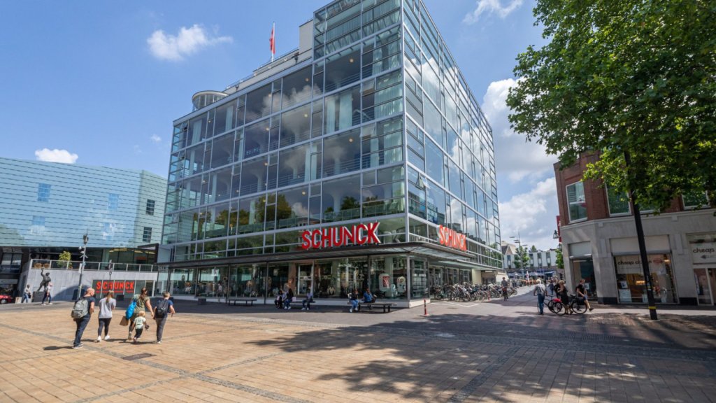 Centrum Heerlen op een mooie zomerse dag.