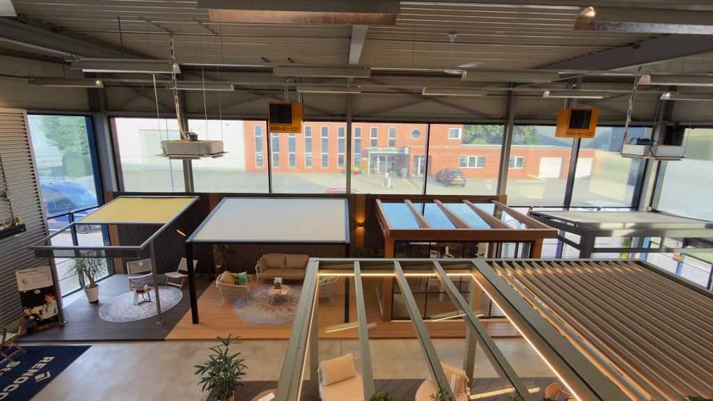 Louvred roofs and patio covers seen from above in the Renoco showroom in Sittard.